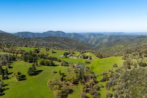 16554 Corcoran Grey Rd, Groveland, CA, 95321-9493 | Card Image