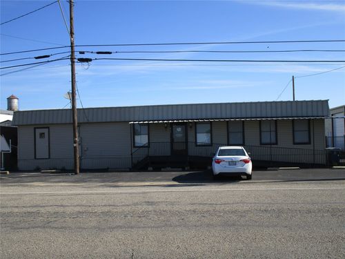 418 W Main St, Gunter, TX, 75058-2175 | Card Image