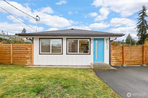 1632 Se Salmonberry Rd, Port Orchard, WA, 98366-5901 | Card Image