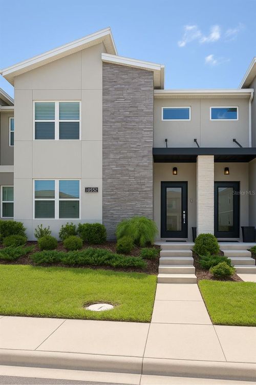 1052 Leader St, DAVENPORT, FL, 33896 | Card Image