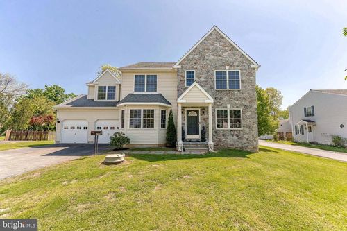 209 W Forrestview Rd, BROOKHAVEN, PA, 19015-3112 | Card Image