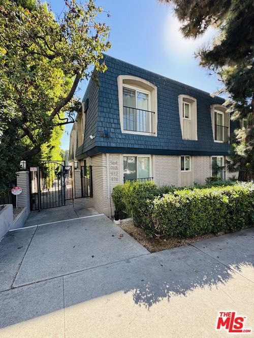 107-964 Larrabee Street, West Hollywood, CA, 90069 | Card Image