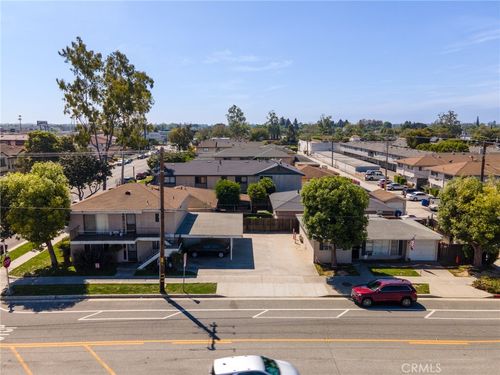 10861 Walnut Street, Los Alamitos, CA, 90720 | Card Image