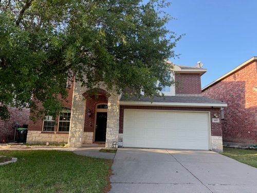 1609 Kittyhawk Dr, Little Elm, TX, 75068-8479 | Card Image
