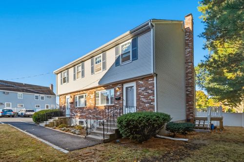 67-67 Decatur St, Arlington, MA, 02474-3621 | Card Image