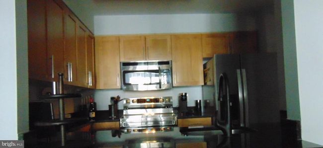 APT-511 - 7500 Woodmont Ave, Condo with 1 bedrooms, 1 bathrooms and null parking in BETHESDA MD | Image 4