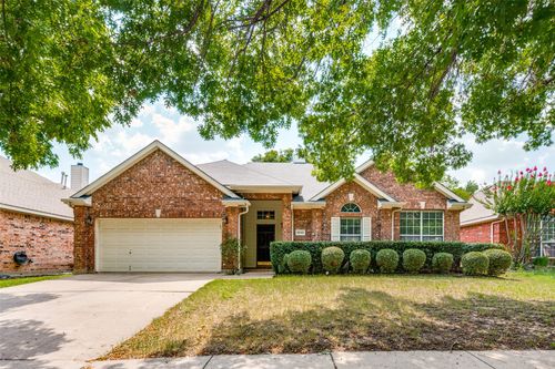 4849 Gloucester Dr, Grand Prairie, TX, 75052-4525 | Card Image