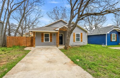 929 W Collins St, Denison, TX, 75020-7536 | Card Image