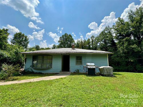 4207 Peach Orchard Rd, Granite Falls, NC, 28630-8577 | Card Image