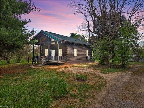 256 Bear Rd, Madison, NC, 27025-7634 | Card Image