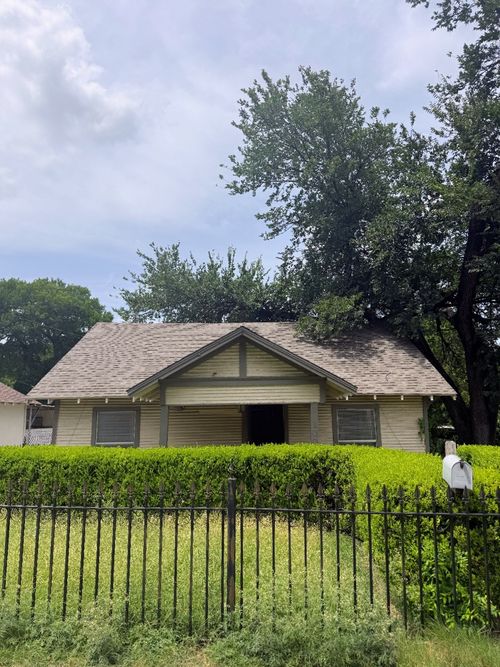 1007 W Clarendon Dr, Dallas, TX, 75208-7004 | Card Image