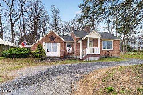2980 Troy Schenectady Road, Niskayuna, NY, 12309 | Card Image
