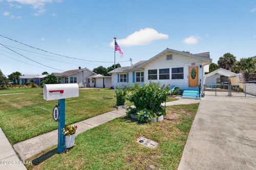 306 Euclid Ave, Daytona Beach, FL, 32118-3413 | Card Image