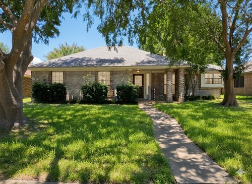 2401 Cortland Cir, Rowlett, TX, 75088-6526 | Card Image