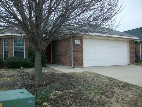 4735 Topaz Ln, Granbury, TX, 76049-7790 | Card Image
