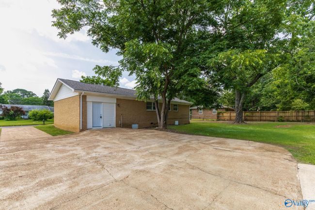 3906 Broadmor Rd Nw, House other with 4 bedrooms, 2 bathrooms and null parking in Huntsville AL | Image 10