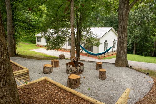 1005 Peery Rd, Kingston Springs, TN, 37082-9702 | Card Image