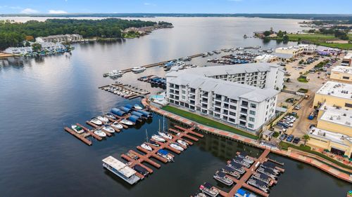 unit-202-199 Waterpoint Ct, Montgomery, TX, 77356-2050 | Card Image