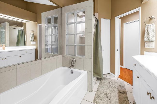 APT-1 - 200 Cocoanut Ave, Condo with 2 bedrooms, 3 bathrooms and null parking in SARASOTA FL | Image 38