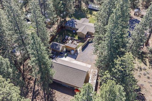 19206 Kiowa Rd, Bend, OR, 97702-8918 | Card Image
