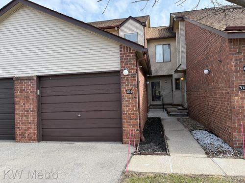 104-6680 Ridgefield Circle Circle, West Bloomfield Charter Township, MI, 48322 | Card Image
