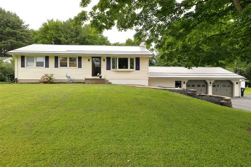 978 Mead Ave, Corry, PA, 16407-8501 | Card Image