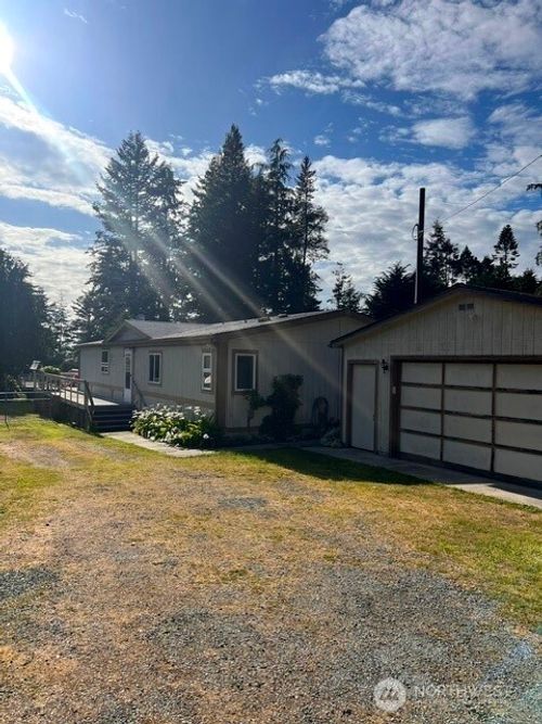 3688 Smugglers Cove Rd, Greenbank, WA, 98253-6206 | Card Image