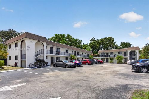7-615 Ne 26th St, Wilton Manors, FL, 33305-1256 | Card Image