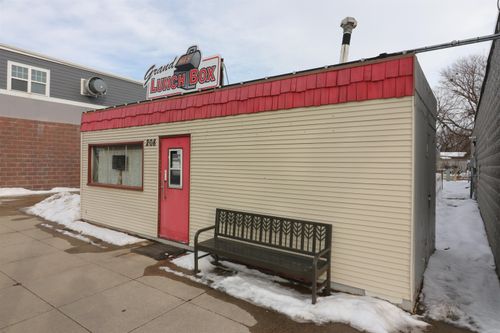208 Grand Ave, Spencer, IA, 51301-4121 | Card Image