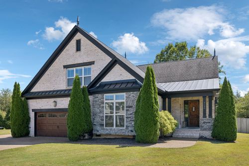 3140 Hidden Creek Dr, Mount Juliet, TN, 37122-4557 | Card Image