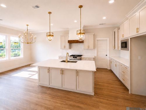 29433 Northlake Drive, Denham Springs, LA, 70726 | Card Image