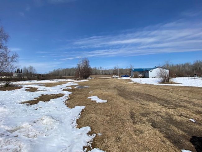 11025 Highway 35, House detached with 3 bedrooms, 1 bathrooms and 8 parking in Keg River AB | Image 41