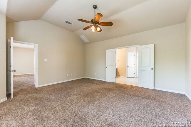 27511 Smokey Chase, House other with 4 bedrooms, 4 bathrooms and null parking in Boerne TX | Image 15