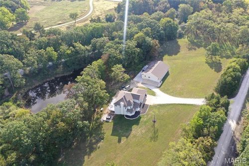 23891 Wild Horse Farms Rd, Warrenton, MO, 63383-6049 | Card Image