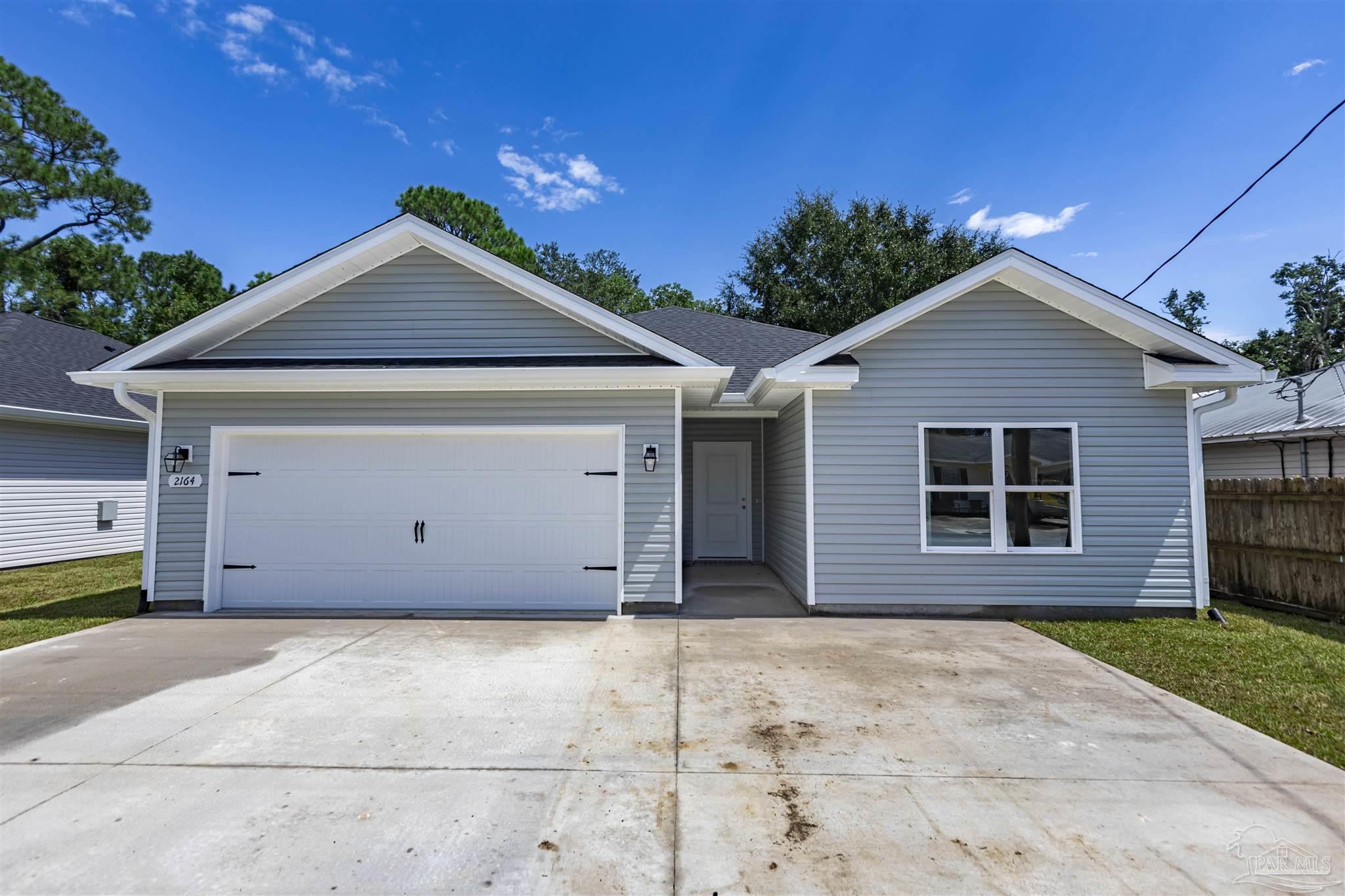 Jeannie St, Navarre, FL 32566