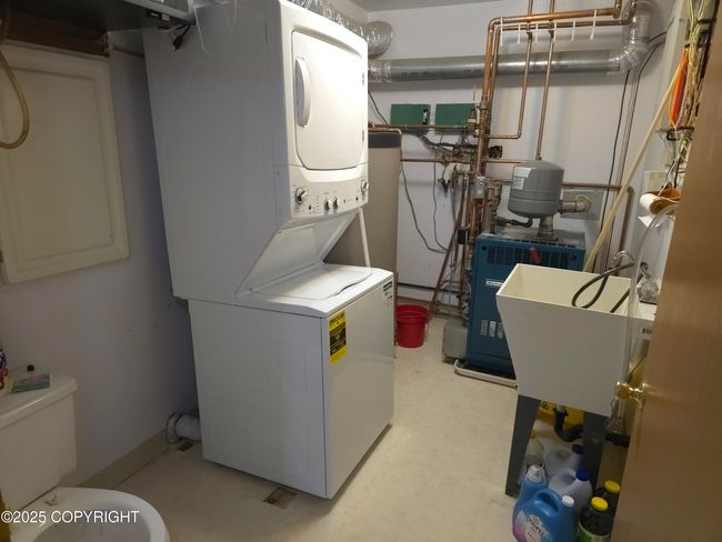 Utility room/ Half Bath | Image 8