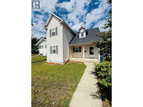 323 Green Street, Kimberley, BC, V1A2M9 | Card Image