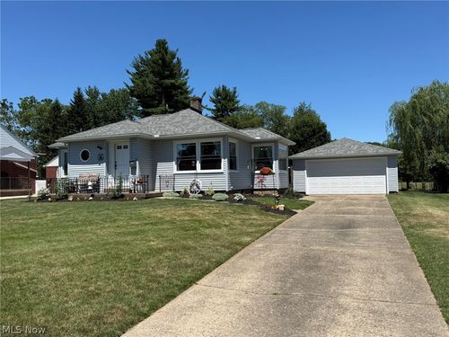 232 Forbes Street Ne, New Philadelphia, OH, 44663 | Card Image