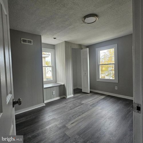 5 E Mcneal St, MILLVILLE, NJ, 08332-3711 | Card Image