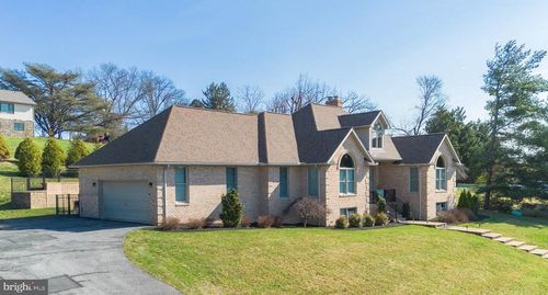 605 Vista Ct, WAYNESBORO, PA, 17268-2533 | Card Image
