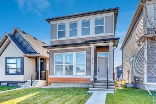 559 Wolf Creek Way Se, Calgary, AB, T2X4Y9 | Card Image