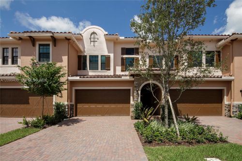 151-151 Sw 127th Ter, Plantation, FL, 33325-2306 | Card Image