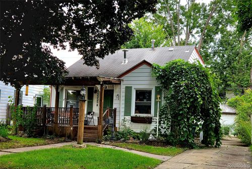 2325 Barrett Ave, Royal Oak, MI, 48067-3507 | Card Image