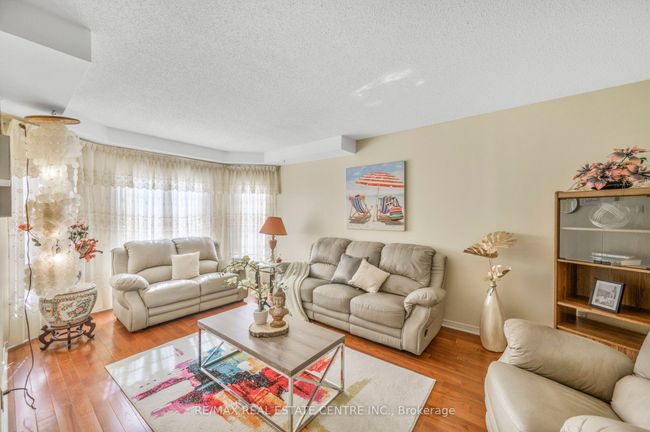 5615 River Grove Ave, House other with 4 bedrooms, 3 bathrooms and 3 parking in Mississauga ON | Image 6