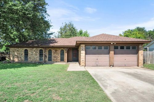 1116 S Timberline Drive, Benbrook, TX, 76126 | Card Image