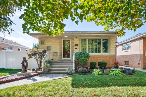 11246 S Whipple St, CHICAGO, IL, 60655-2328 | Card Image
