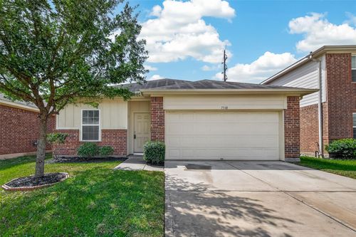 7510 Foxwaithe Ln, Humble, TX, 77338-2913 | Card Image