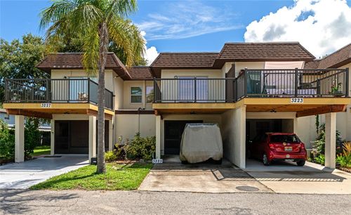 3225 Ramblewood Dr, SARASOTA, FL, 34237-3813 | Card Image