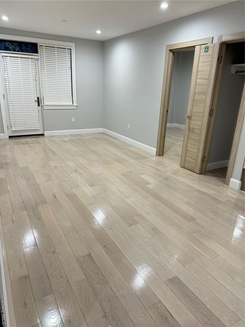 apt-3b-31 38th Ave, Long Island City, NY, 11101-2669 | Card Image