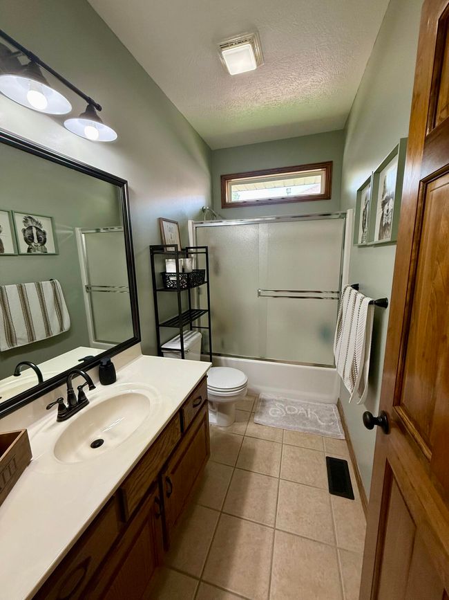 Guest Bathroom | Image 36
